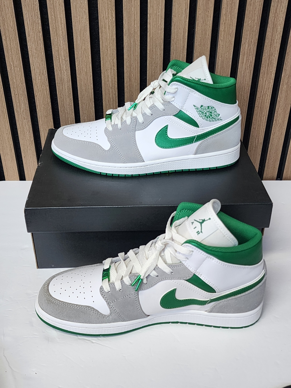 Nike Air Jordan 1 Mid SE Men's Sneakers Shadow White Pine Green Size 11
